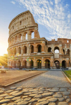 View,Of,Colosseum,In,Rome,And,Morning,Sun,,Italy,,Europe.