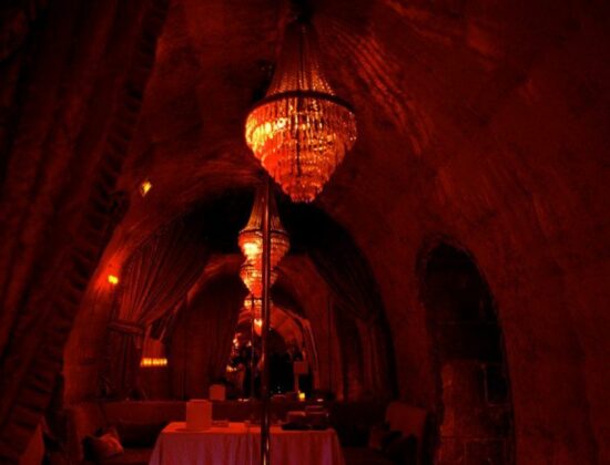 Les Chandelles Swingers Club, Paris, France